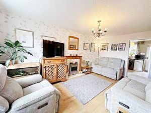 Lounge- click for photo gallery